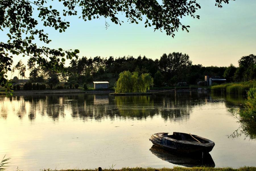 Agrowczasy Nad Stawem Villa Gartatowice Buitenkant foto