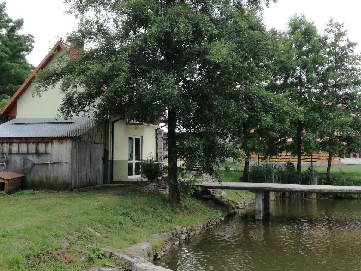 Agrowczasy Nad Stawem Villa Gartatowice Buitenkant foto