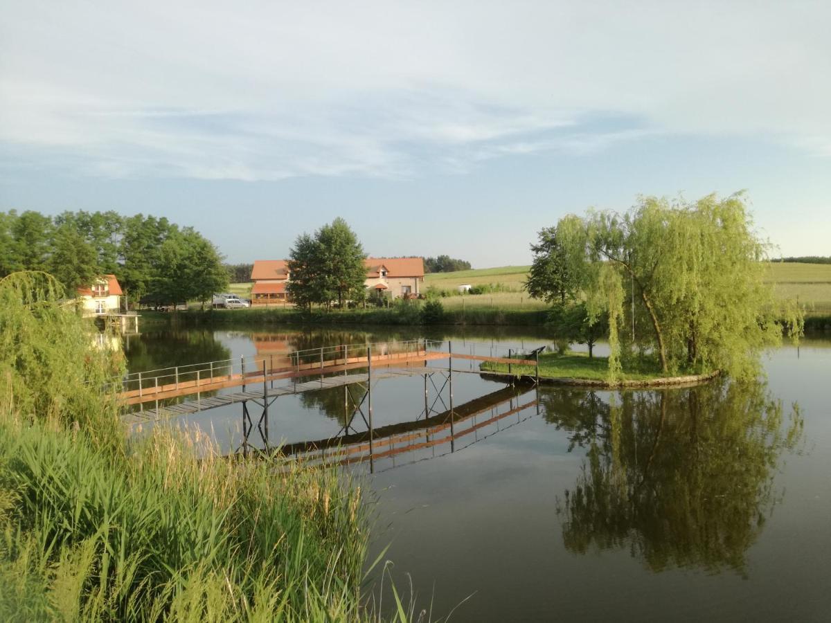 Agrowczasy Nad Stawem Villa Gartatowice Buitenkant foto